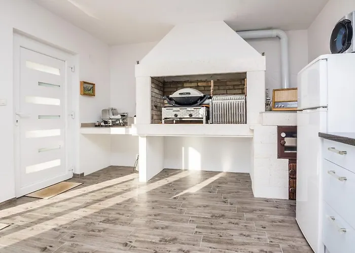 Olujic Apartment Vir